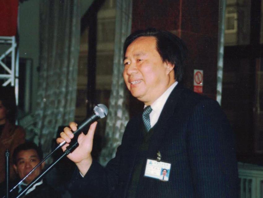 牟其中罐头换飞机事件,前首富牟其中出狱