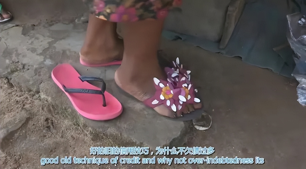 这个国家抄美国“作业”,如今穷到买拖鞋都得分期，雨天全国瘫痪