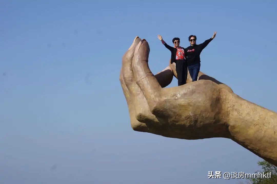 哼！买荔湾，别想逃出万科万汇天地等的手掌心