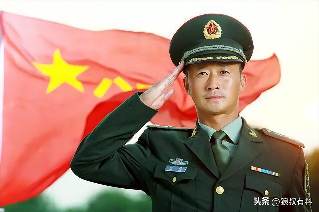 明明油头粉面却偏硬演军人，这7位专业演员告诉你，啥叫铁骨军人