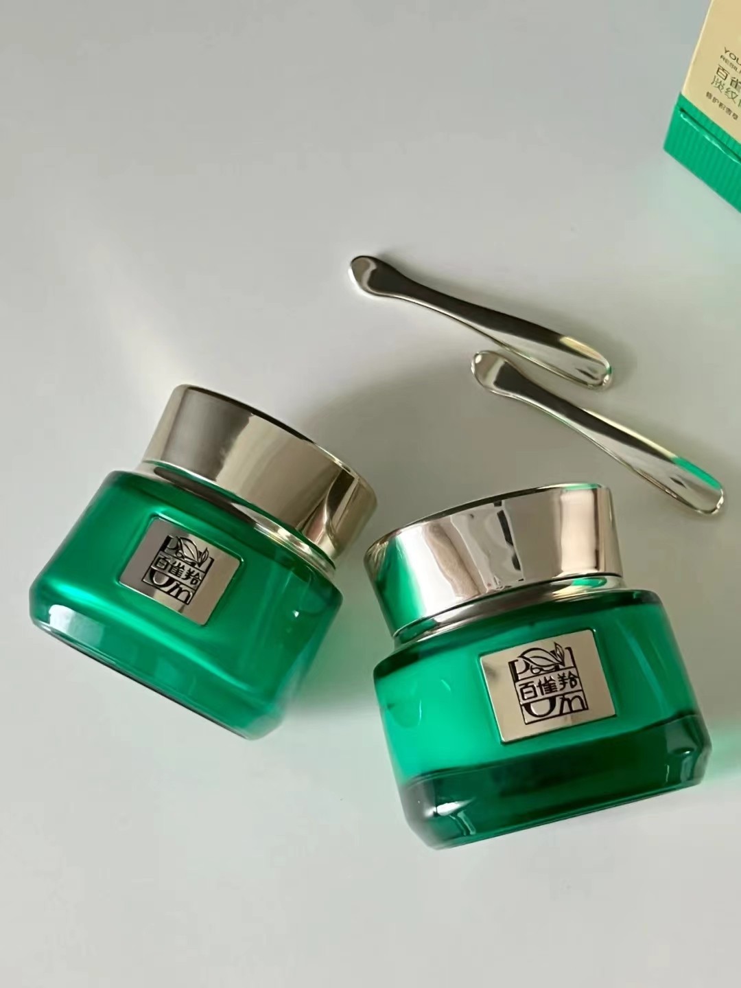 40-50岁妈妈抗老护肤品排行,三十岁女性适合用的抗老护肤品