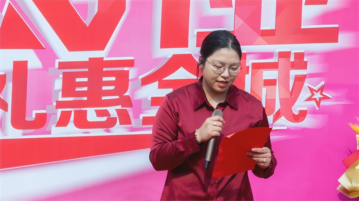 9月19日，利家居瓷砖莆田店璀璨盛启