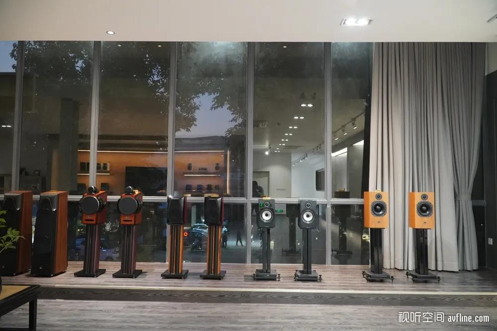 在网红咖啡店听顶级Hi-Fi是怎样体验？试听声雅PSM-368单声道后级