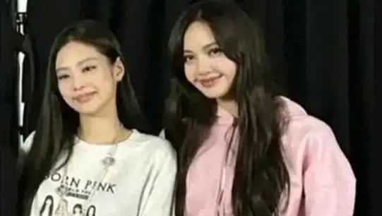 lisa被嘲脱离韩式滤镜颜值大跌,lisa现状变泰妹