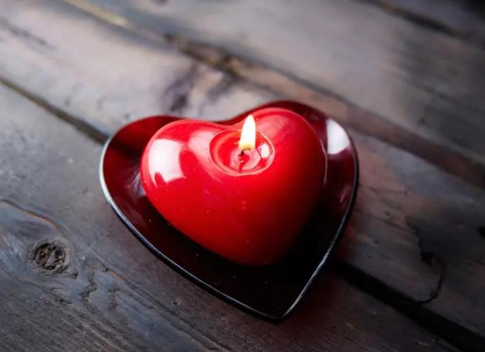 谢娜刚嫁给张杰,就因病切除了单侧输卵管,张杰:我只要她健康!