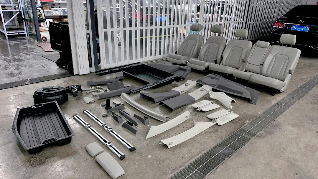 老款奥迪q74.2报废,奥迪q7新能源报废车