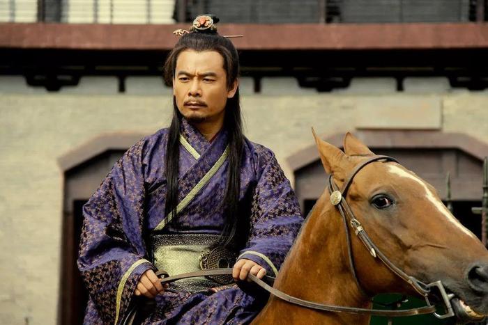 宋佳伦简历,宋佳伦夫妻近照