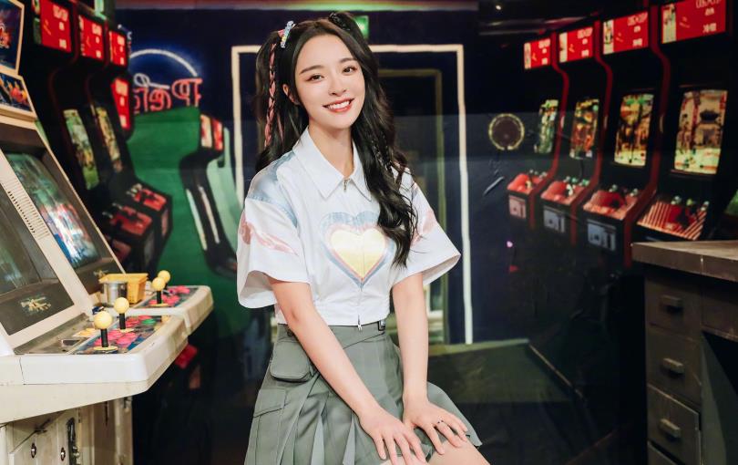 跟女生聊天聊什么话题比较好,跟女生聊天都聊什么话题