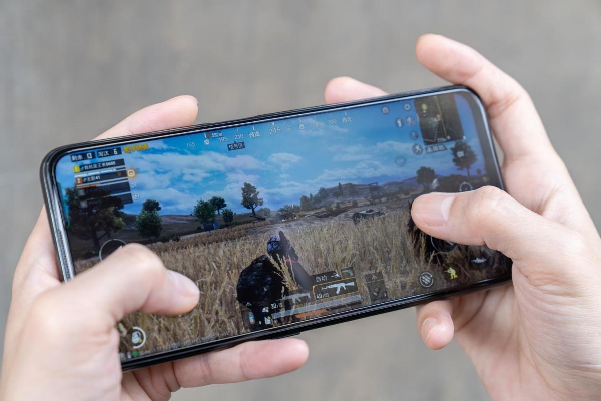 2022年想换手机推荐苹果还是华为,2023年最值得入手的手机有哪些