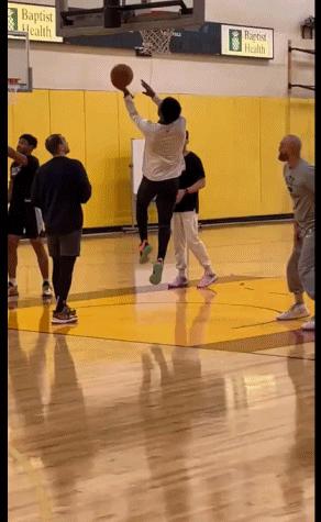 逗妹吐槽：阿扎尔再做手术！这是银河战舰的冒牌零件？