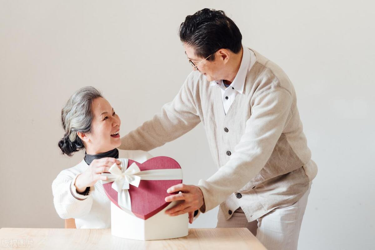 这四样物不送人子孙才会富,四物不送人子孙才会富哪四样