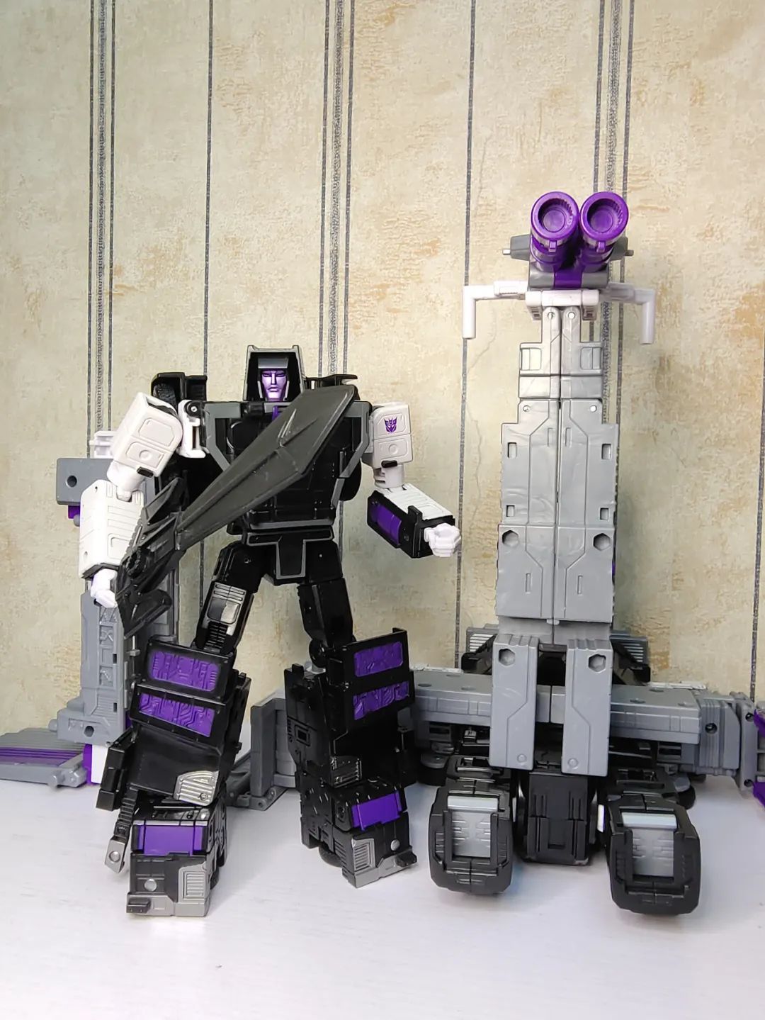 合体嘛，不寒碜——传世指挥官级汽车大师开箱测评