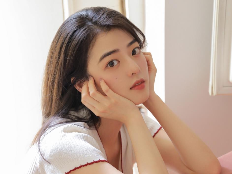 向女生表白后不回信息该怎么化解,表白女生不回信息是拒绝吗