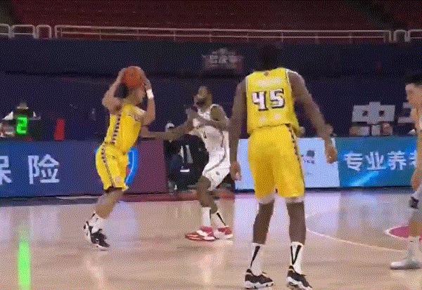 辽宁队惨败广厦队,辽宁队惨败浙江