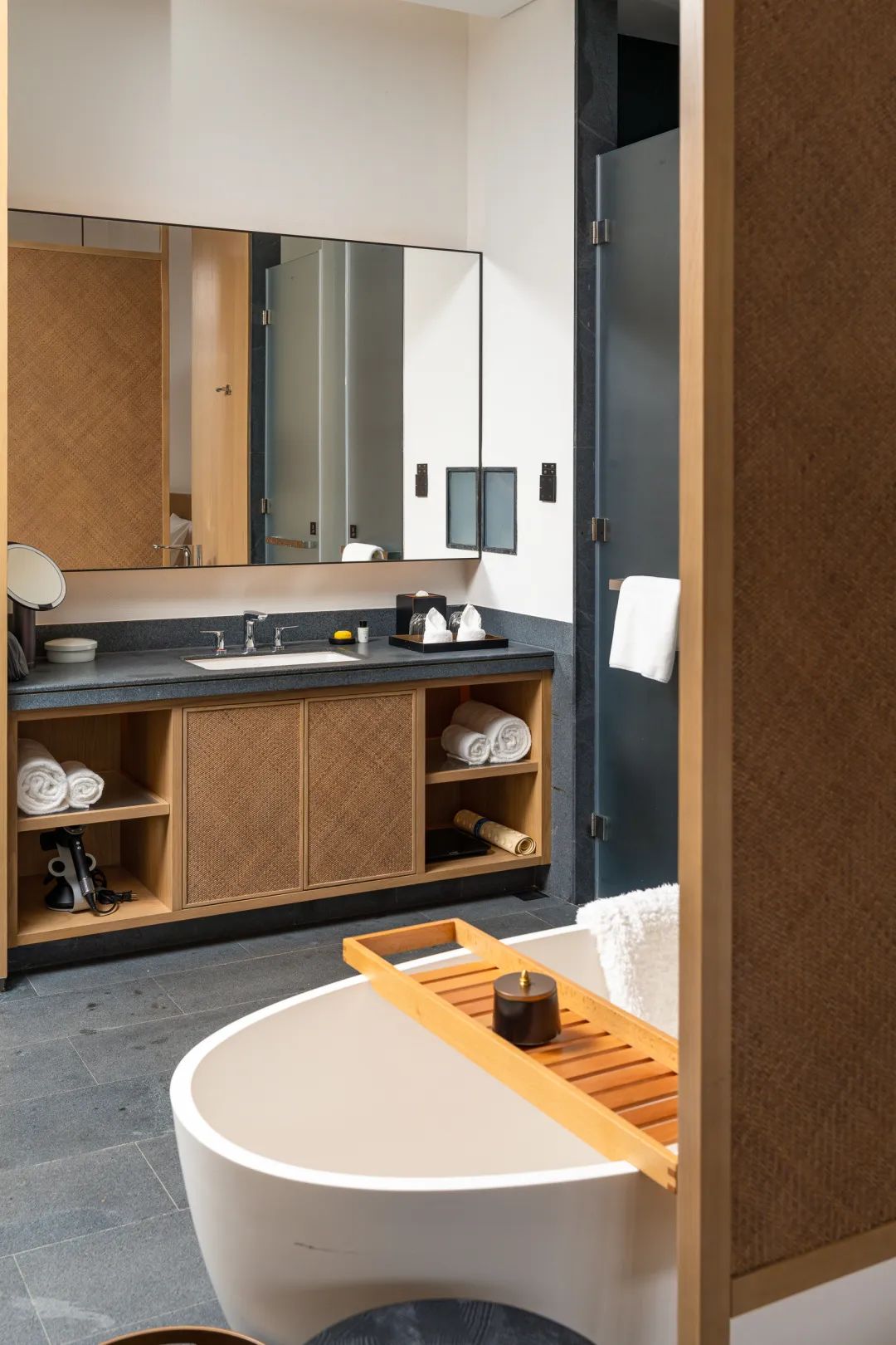 为了一家酒店爱上一座城市,为了一家酒店去了一座岛