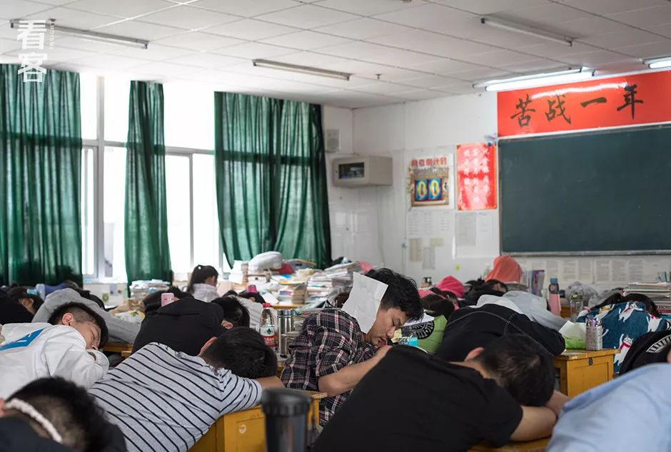 高考结果出来了要不要复读,高考完出分并不理想决定复读