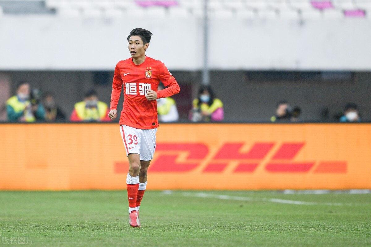 恒大实现全华班锋线猛人被激活,恒大全华班遭打脸