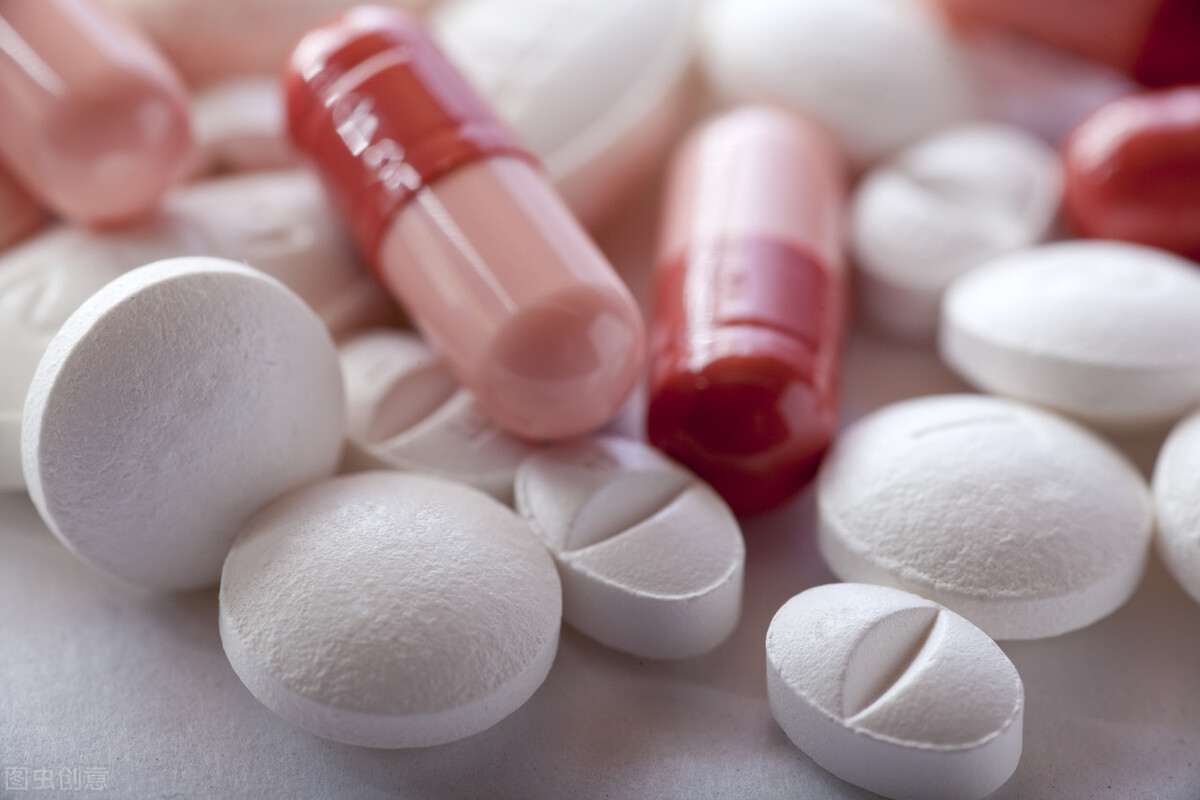 阿奇霉素服用4天后停3天再服2天,阿奇霉素连续服用10天该如何服用