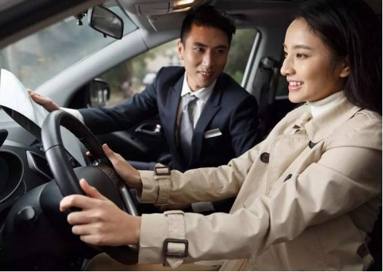 4s店贷款买车怎么算利息,4s店贷款买车的利息高了怎么办