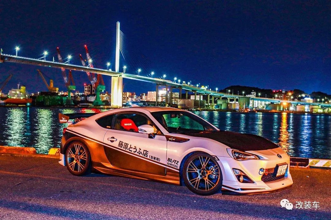 头文字d的女朋友,头文字d里面gt86的车主