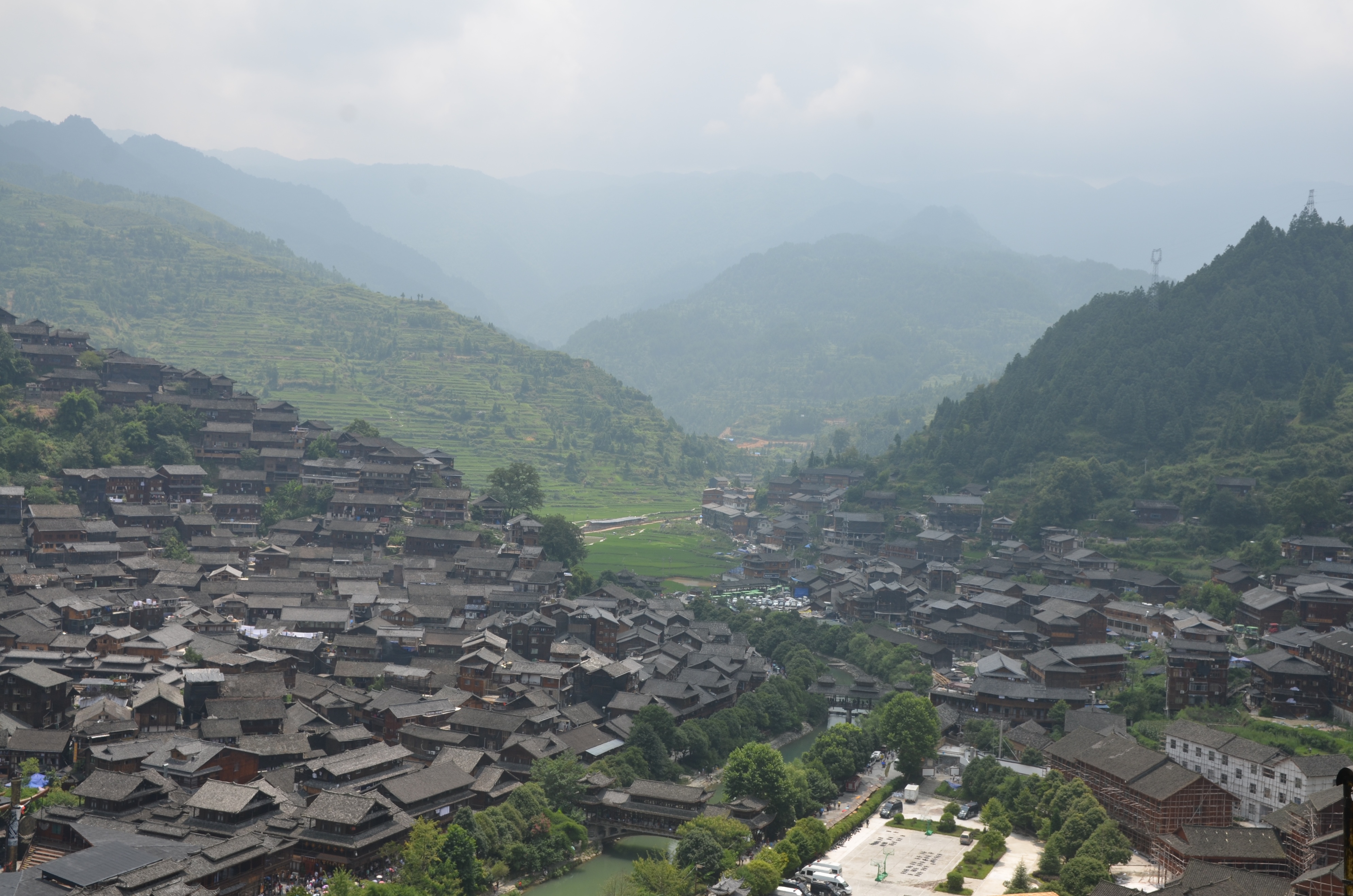 中国苗族第一寨西江千户苗寨,贵州西江千户苗寨一日游攻略