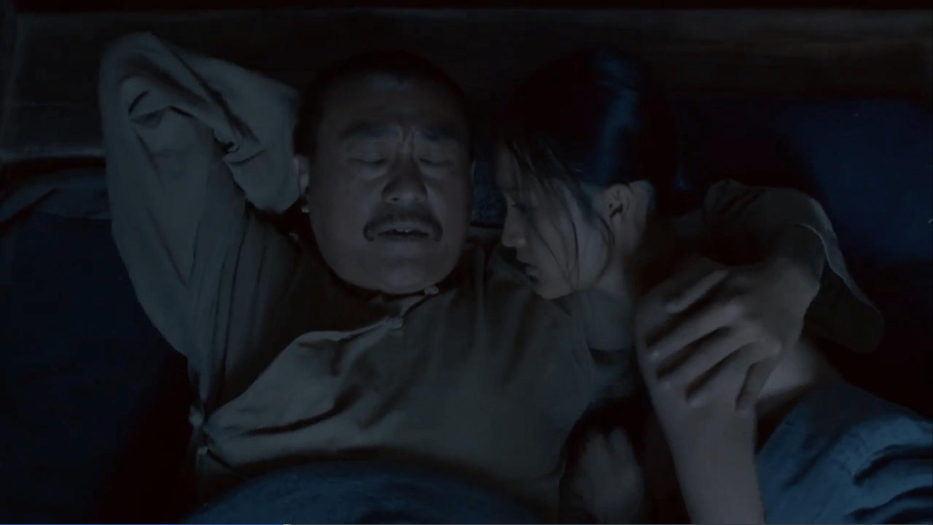 白鹿原：田小娥与4个男人鱼水*欢偷**时，就注定被时代思想禁锢杀死