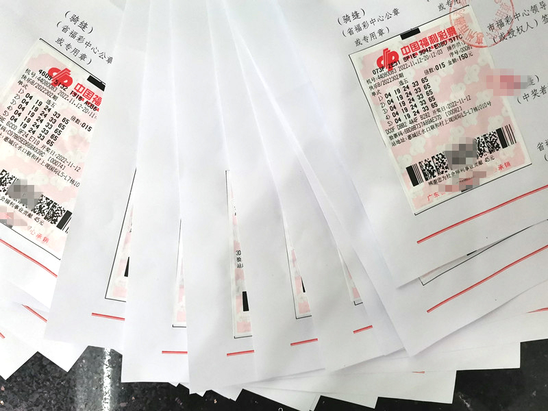 赣州市彩民快乐8中一等奖,惠州彩民双色球喜中627万