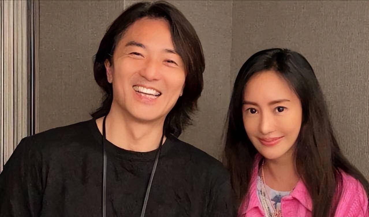 郑伊健老婆蒙嘉慧演唱会,郑伊健和老婆蒙嘉演唱会