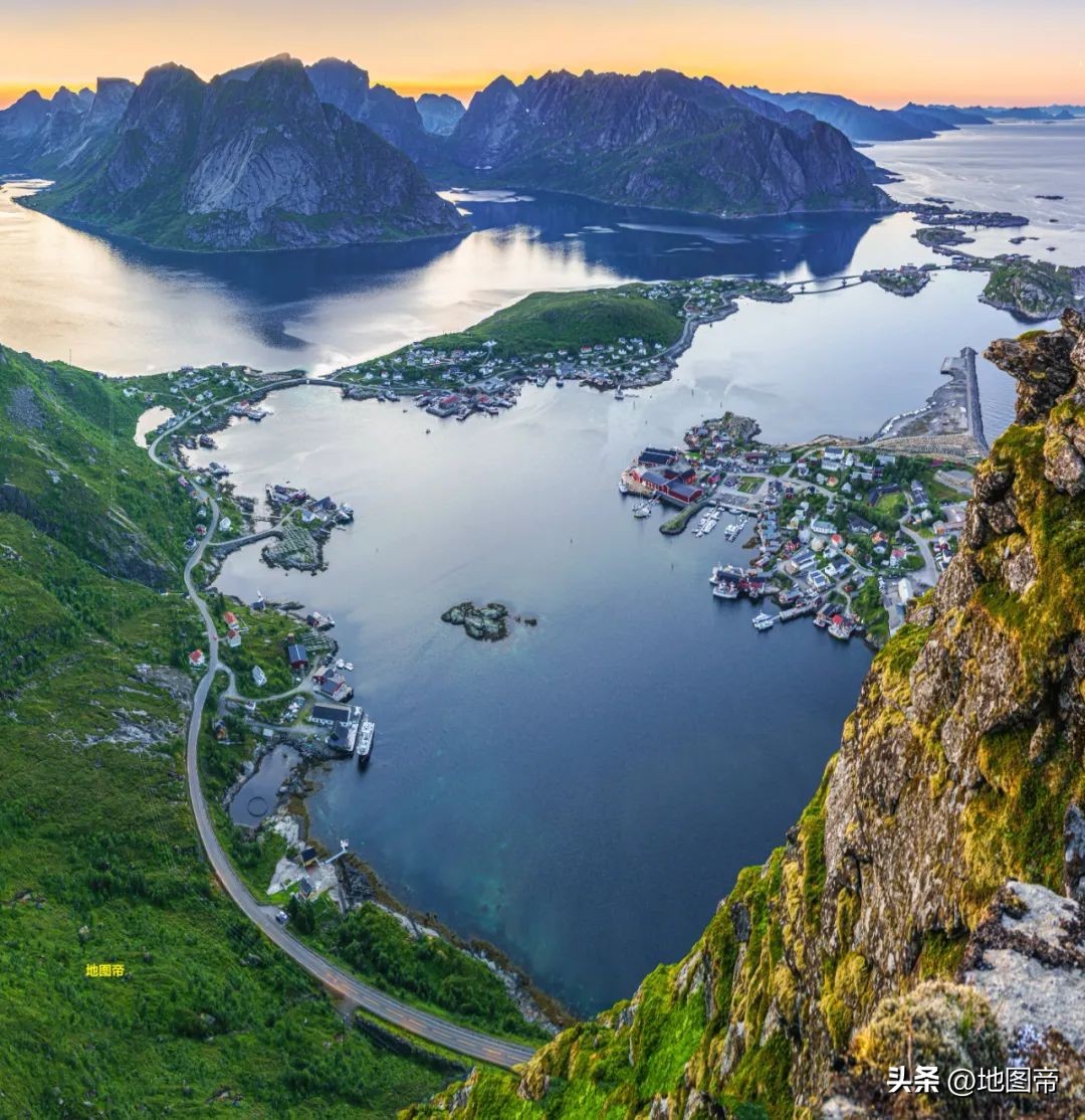 挪威杀77人判21年的电影,挪威杀77人判21年法律变了吗