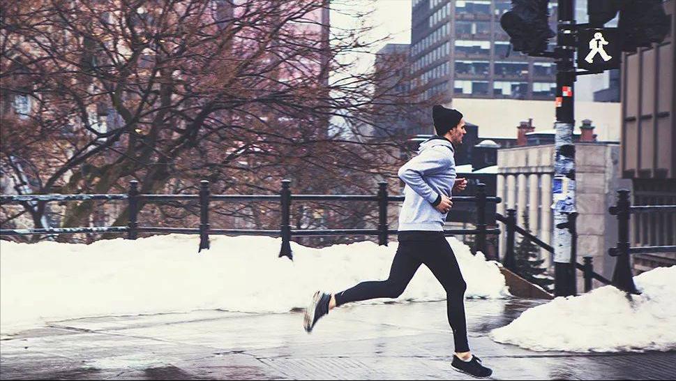 胸痛失眠盗汗是怎么回事,胸膜炎盗汗的症状