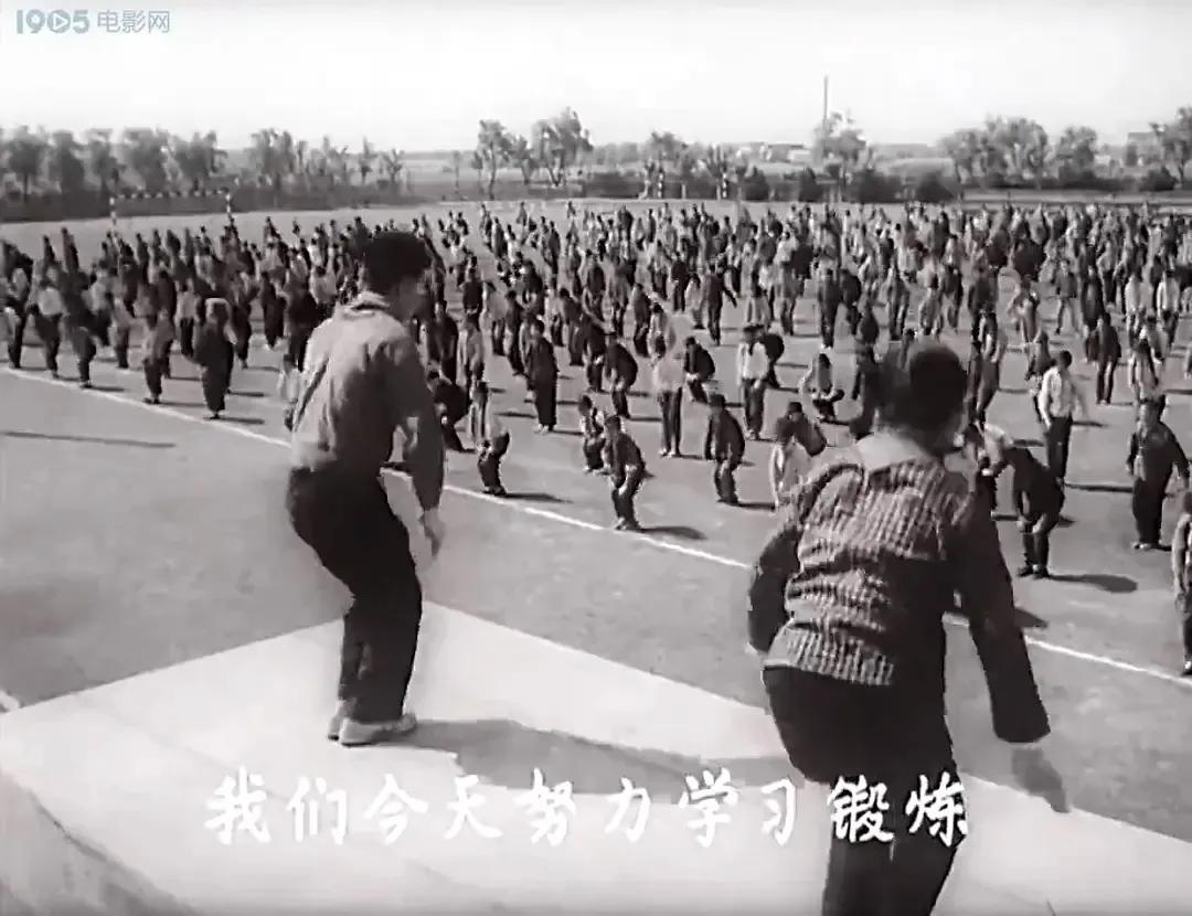 老电影小足球队员在线观看,60年代老电影小足球队员完整版