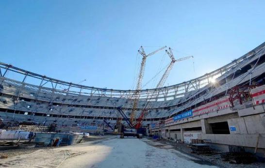 大连梭鱼湾足球场建造过程,大连梭鱼湾专业足球场建设纪实