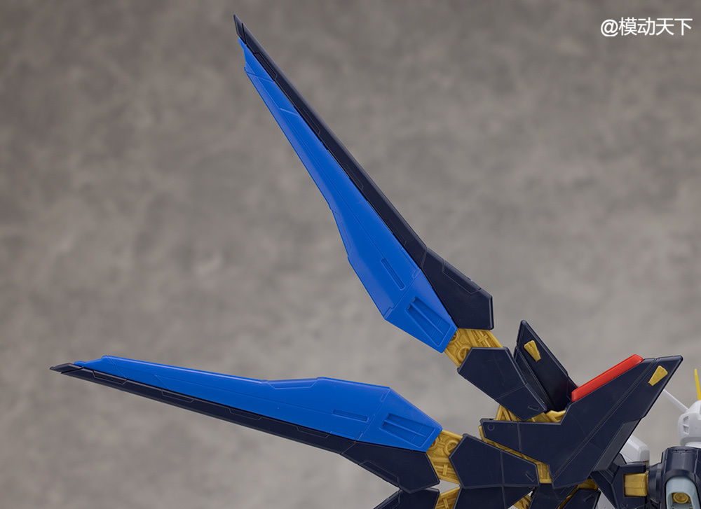 万代基地限定mg完美强袭,万代mg创制强袭配色方案