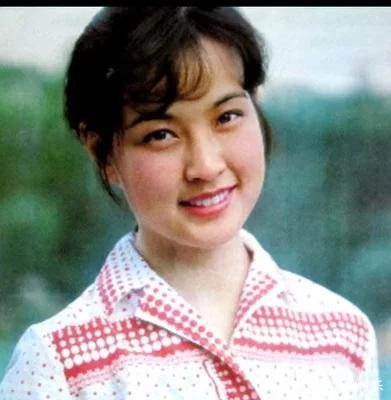 如今65岁的刘晓庆生活依然潇洒,65岁的刘晓庆回老家