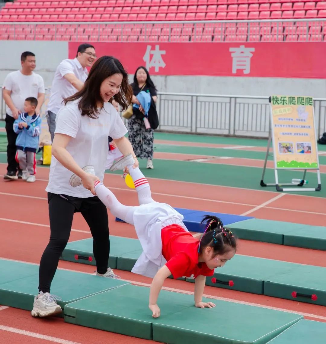 幼崽萌娃活动,运动会萌娃新颖开幕式