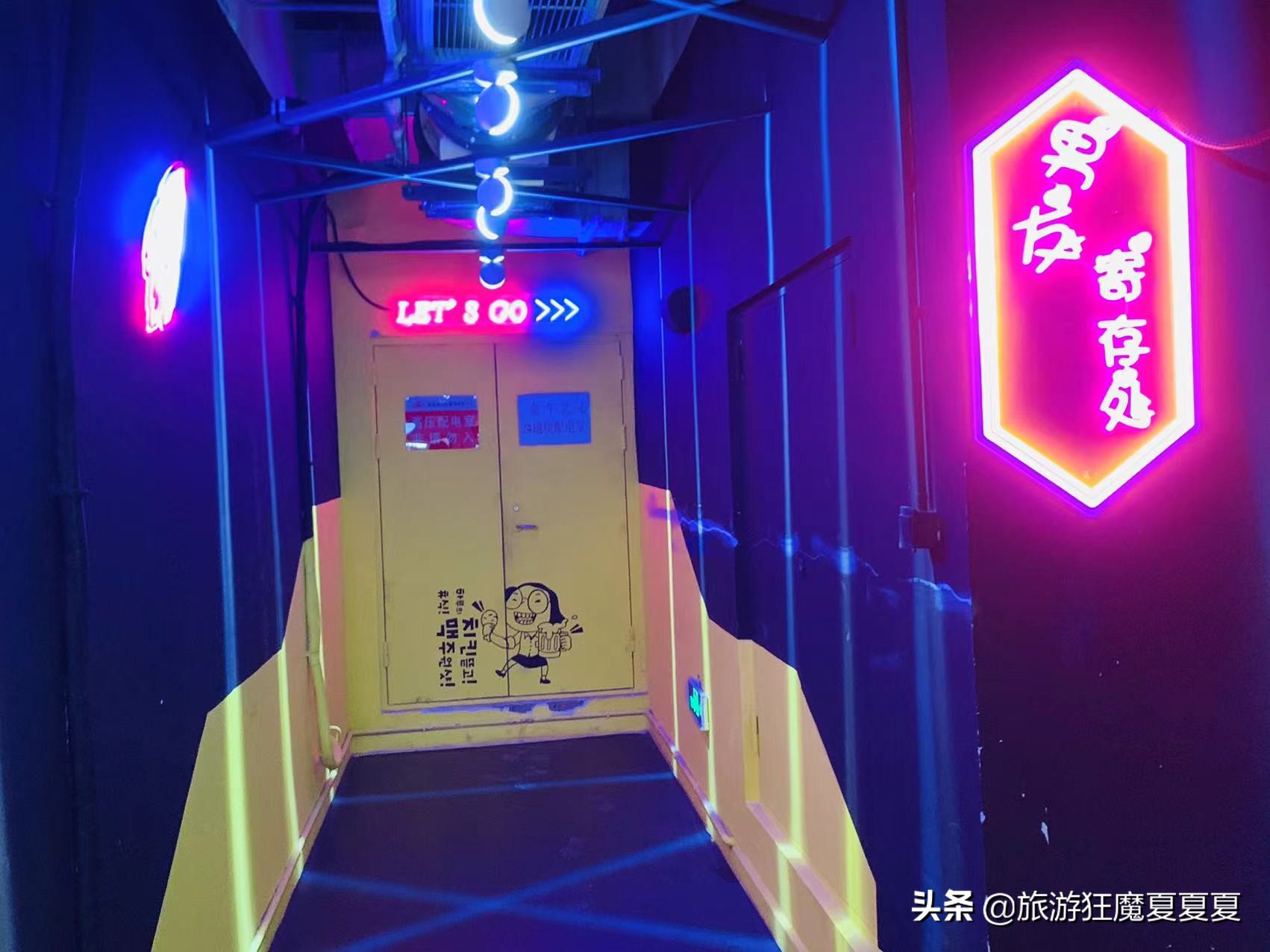 成都有没有卖衣服一条街,成都有卖护肤品的商场吗