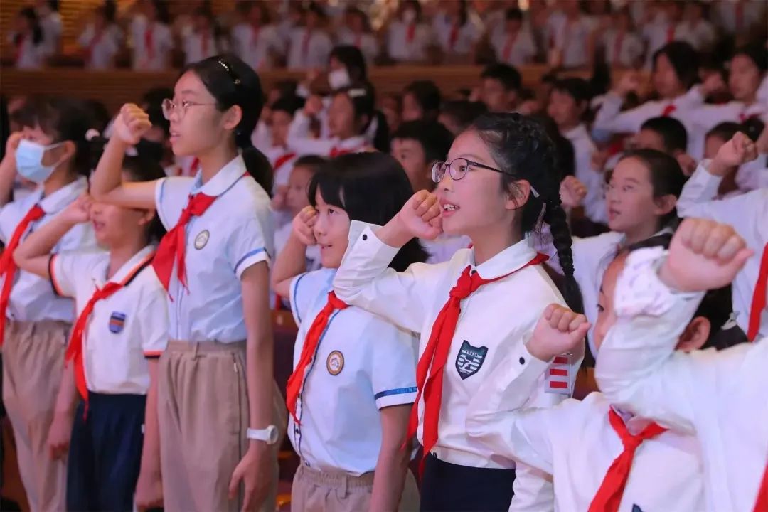 少年儿童心向党活动展览,老少童声颂党恩携手迈向新征程