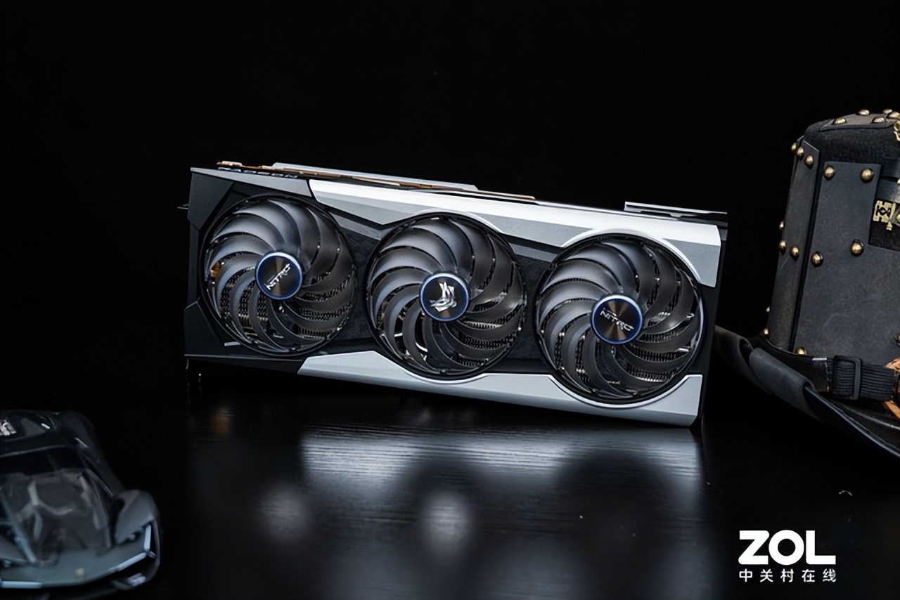 蓝宝石RX6950XT超白金评测游戏全面超越3090