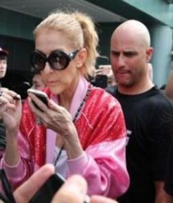 一代天后患上了严重的抑郁症,一代天后瘫痪在床