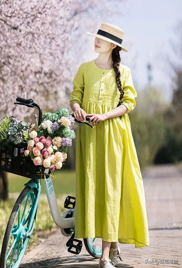 如何拍出好看的穿搭自拍照,穿搭复古拍照姿势大全