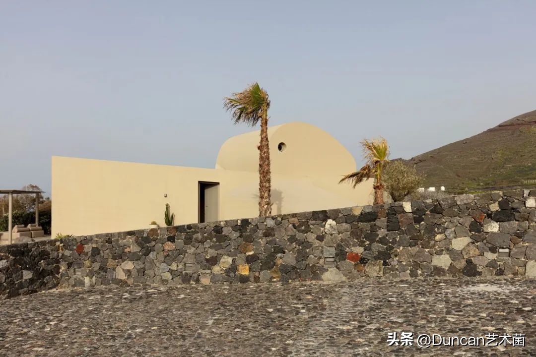 希腊KapsimalisArchitects①打造蓝白极简主义的童话世界！