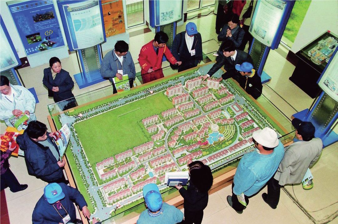 70年中华衣食住行的变化详细,中国70年前衣食住行的图片