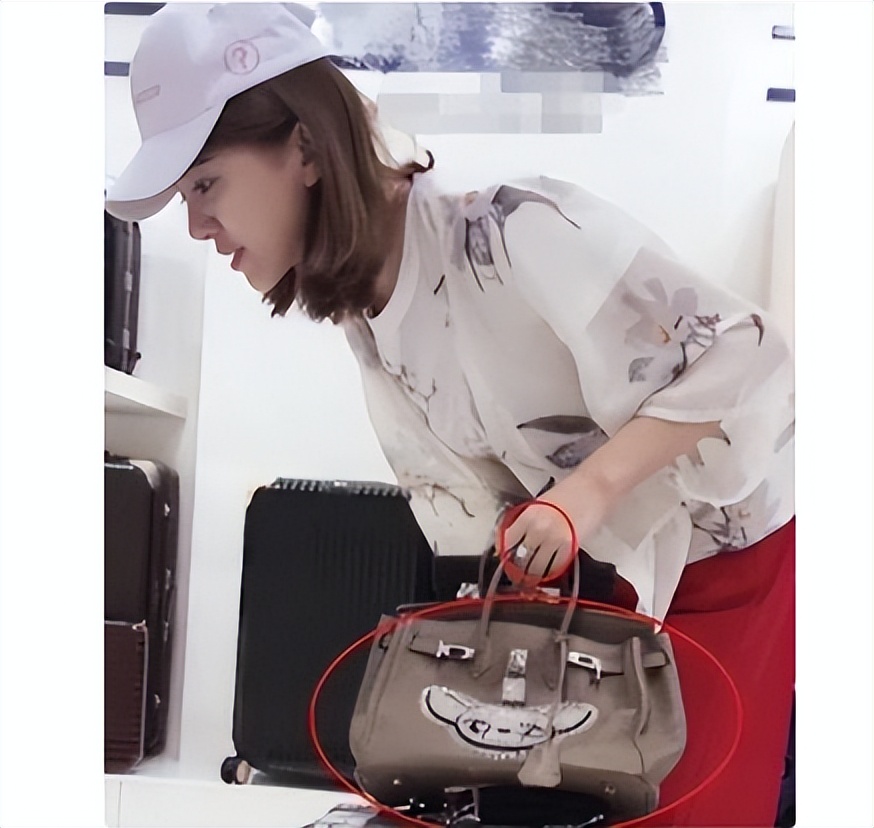 阿兰九眼天珠和李连杰的九眼天珠,最牛的富婆