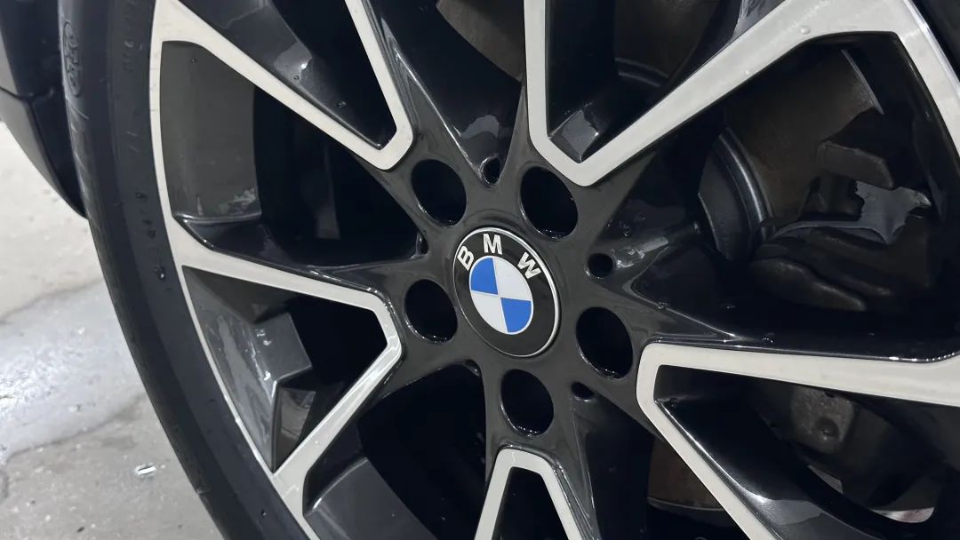 经典老车宝马x5翻新,宝马x5二手车整备翻新费用