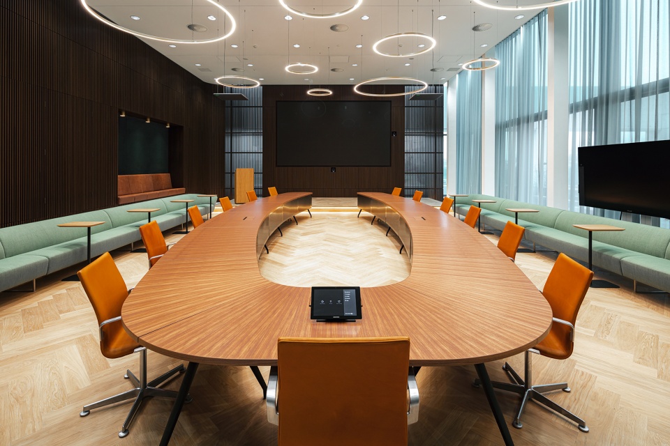 现代风格办公室设计企业,企业办公空间文化设计