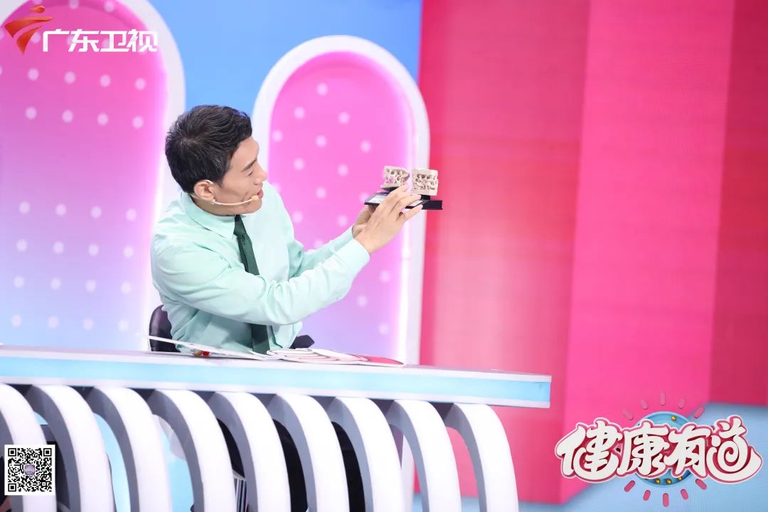 脸上的骨骼凸起怎么办,怎么样防止面部骨萎缩