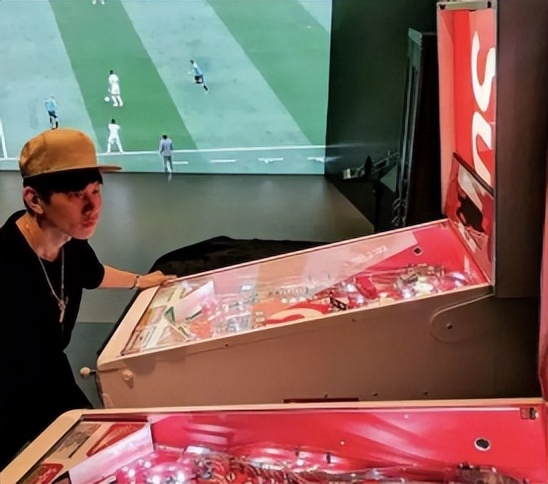 林俊杰喜欢田馥甄还是金莎,音乐才子林俊杰和田馥甄