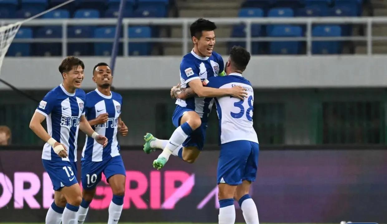 黄政宇泰山进球,黄政宇中超最佳球员