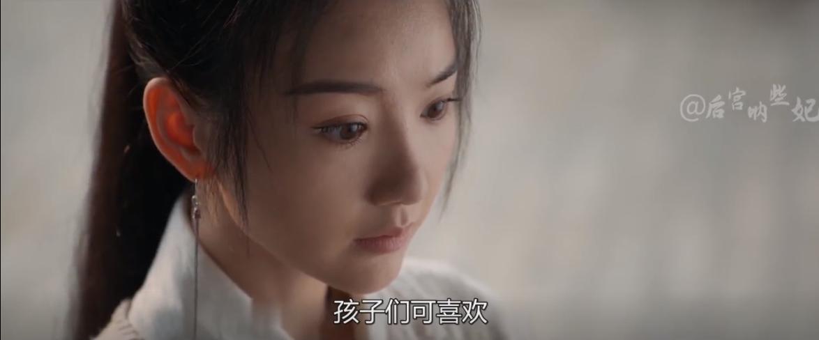 6岁女孩遭亲生母亲虐待,6岁女孩被父母虐待新闻