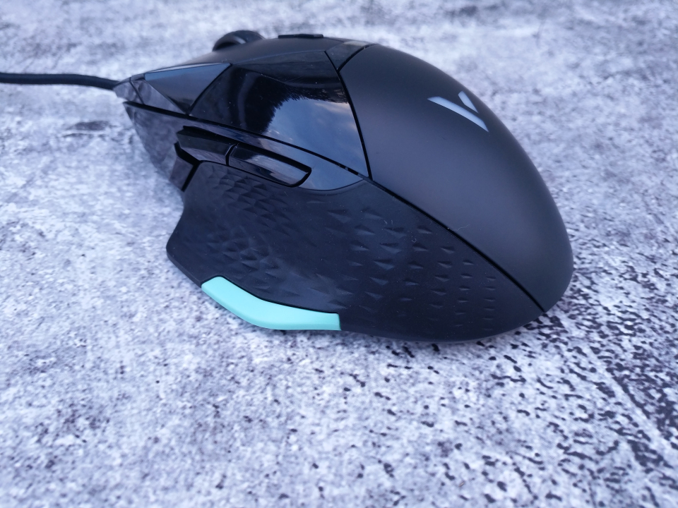 游戏鼠标性价比之选雷柏v30体验,雷柏rapoo雷柏vt900鼠标